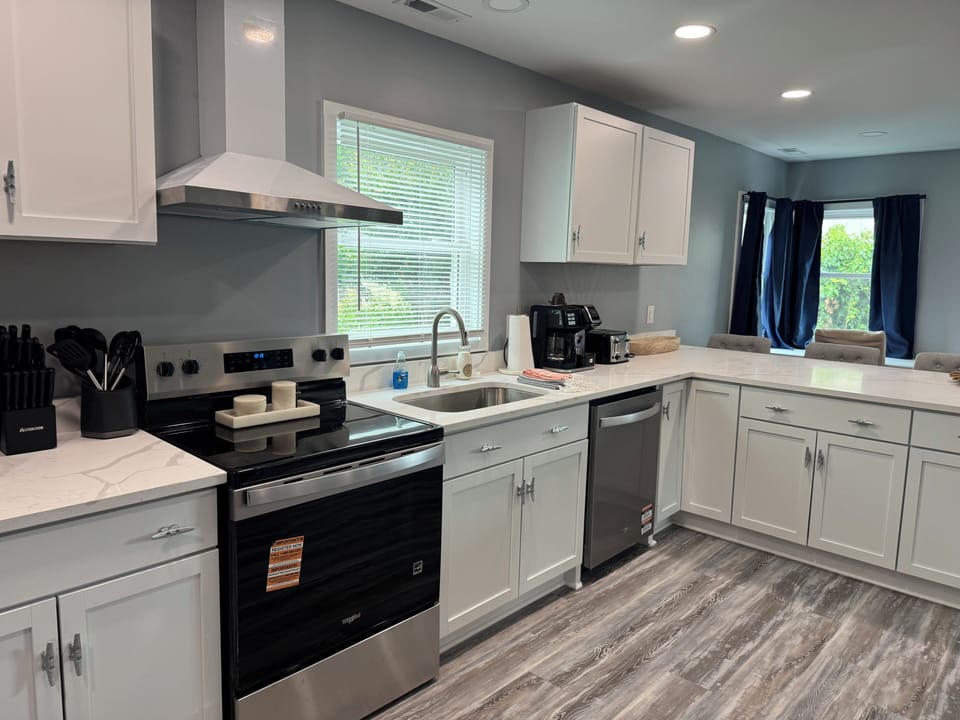Fully stocked brand new kitchen!