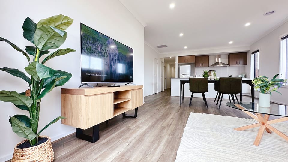 Family House, 4 Bedrooms | Living area