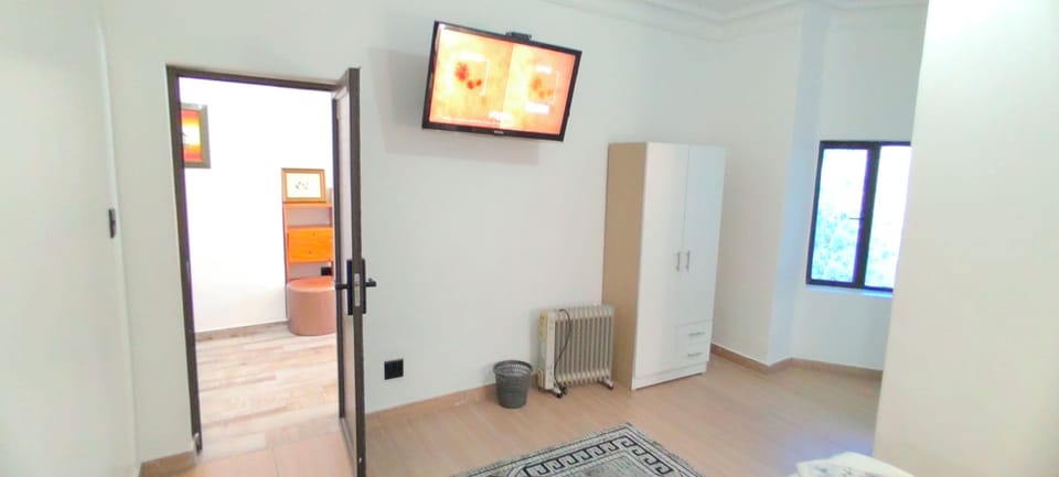Luxury Apartment, Garden View | Interior