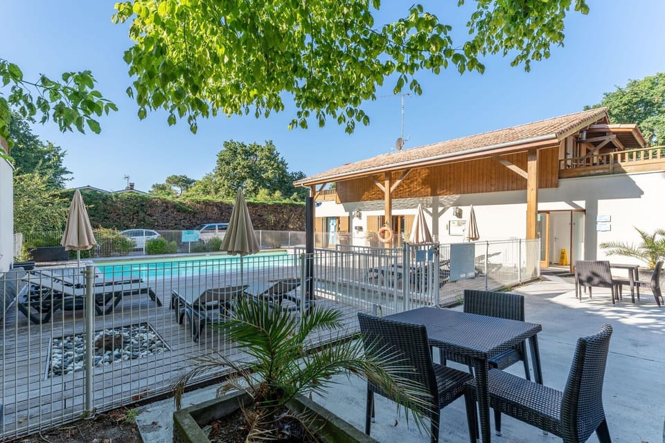 Holiday Home Swimming Pool