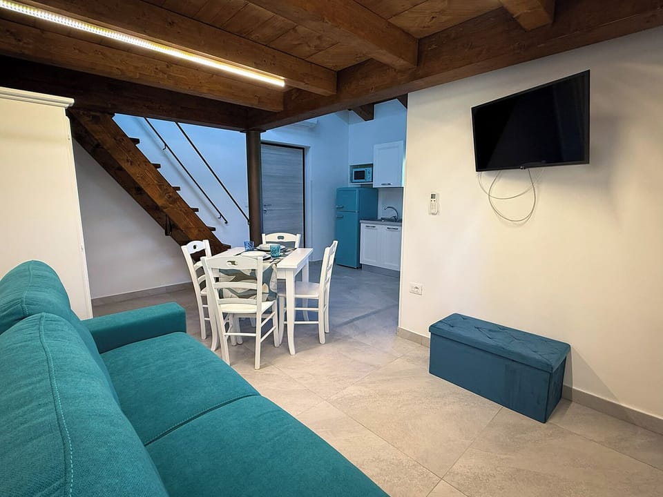 Studio, Garden View | Living area
