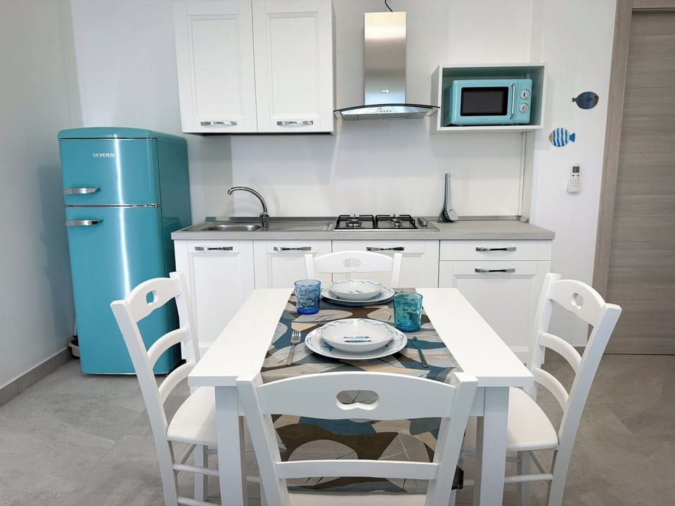Studio, Garden View | Private kitchen