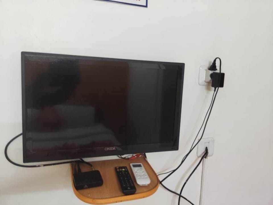 Standard Room | Television