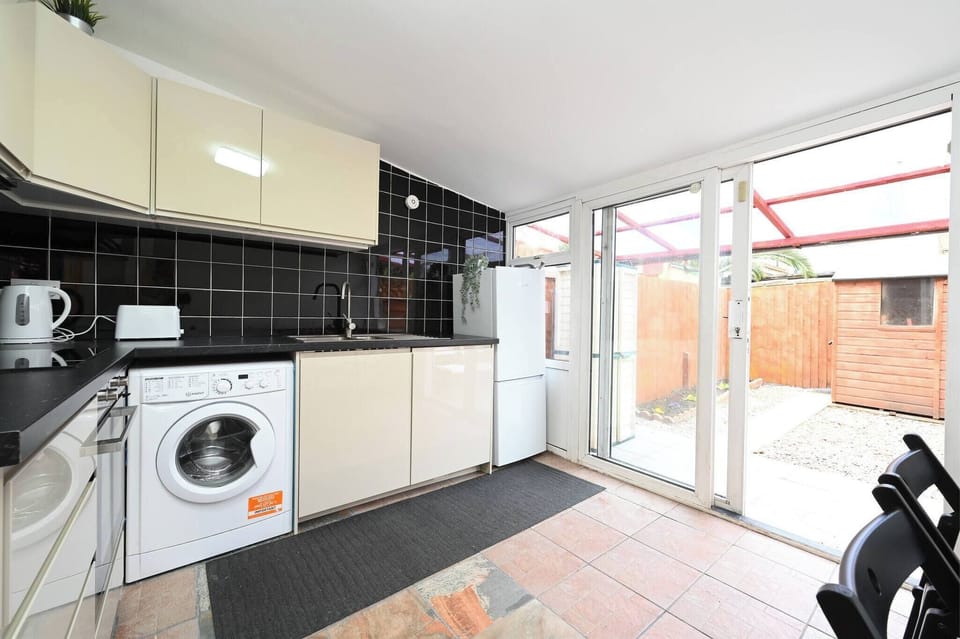 House, 2 Bedrooms | Interior