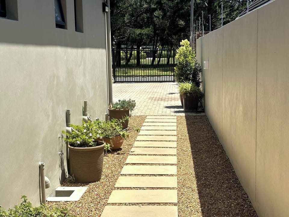 House, 2 Bedrooms, Patio | Property grounds