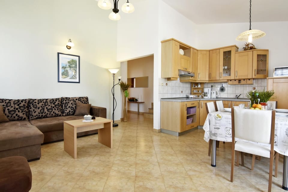 Apartment, 2 Bedrooms, Balcony | Living room
