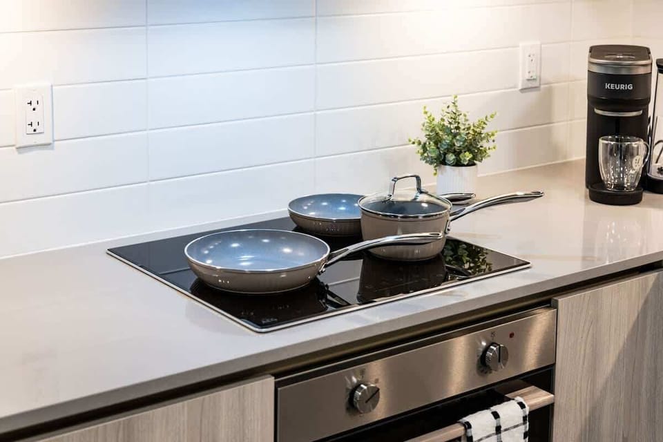 Fully equipped kitchen for home-cooked meals