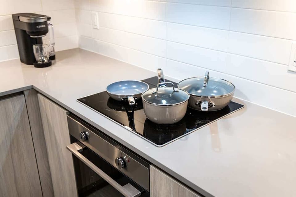 Fully equipped kitchen for everyday cooking