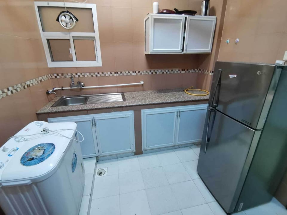 Standard Apartment, Balcony, Garden View | Private kitchen