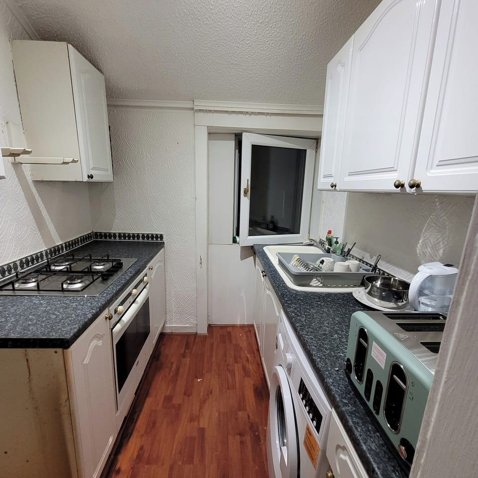 Fridge, microwave, stovetop, electric kettle