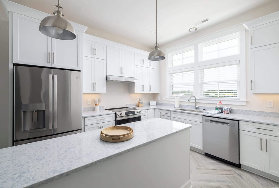 Top Level: Fully Equipped Kitchen 