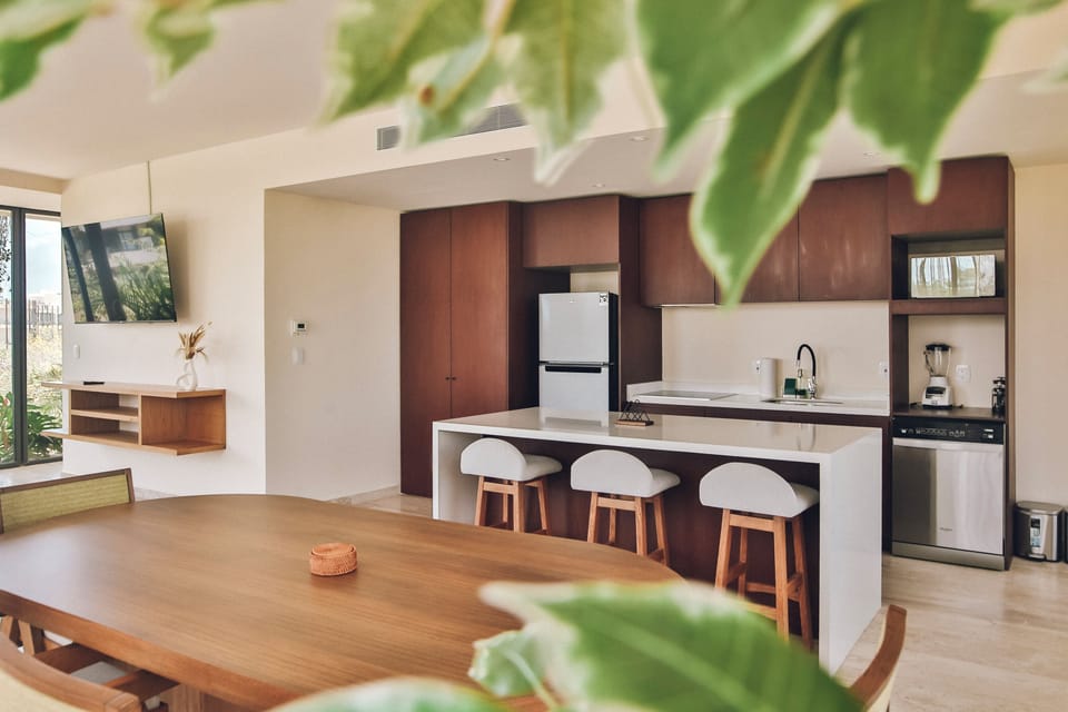 Family Apartment, Garden View | Private kitchen