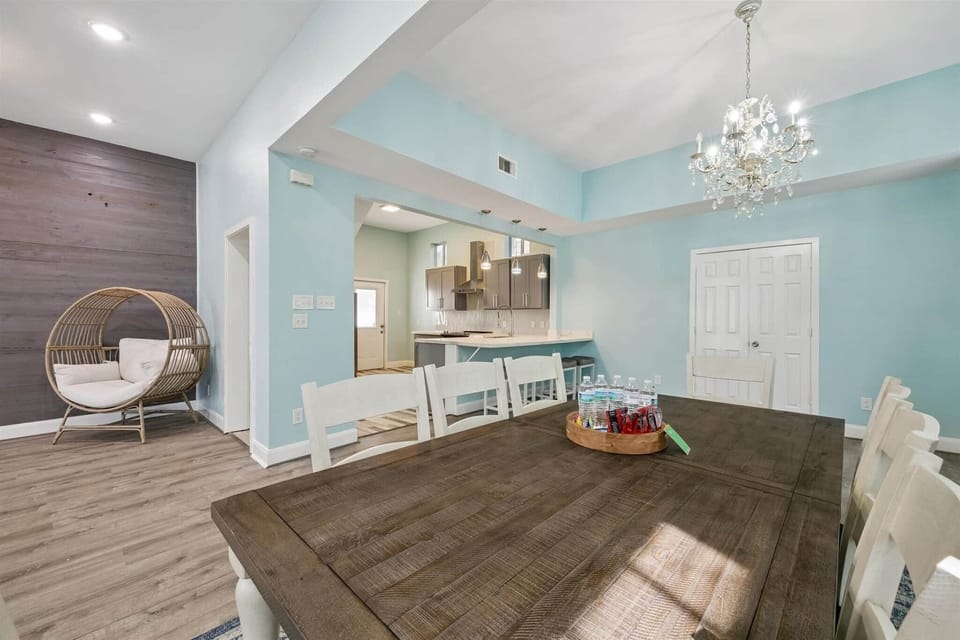 Dining room and Egg Chair