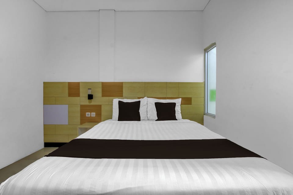 Deluxe Double Room | WiFi (free), bed sheets