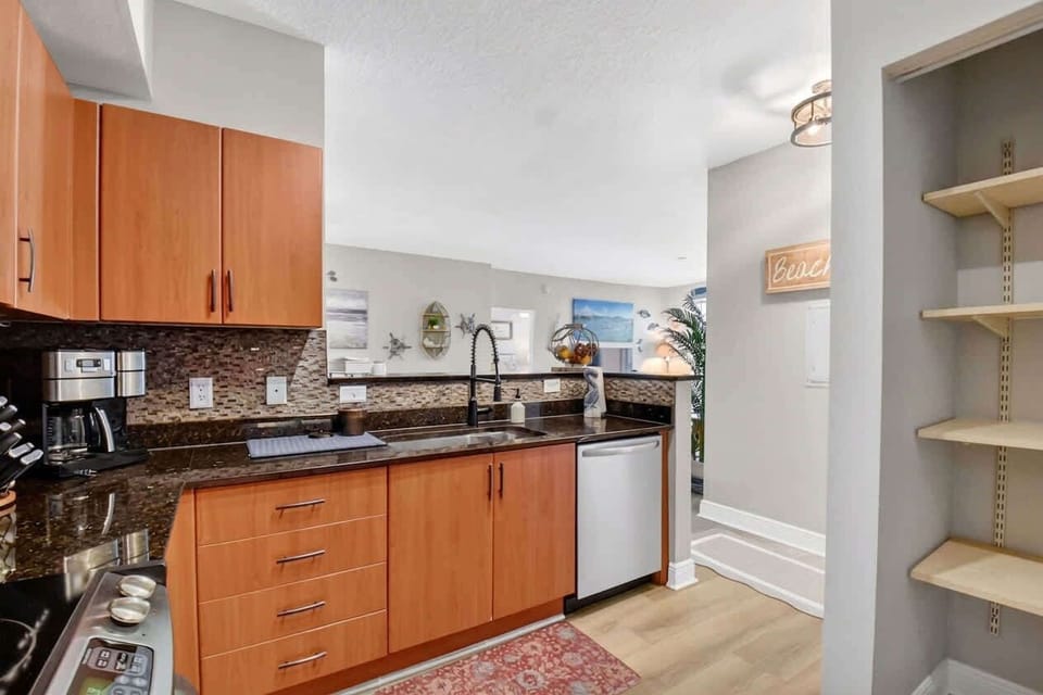 A fully equipped kitchen designed for effortless vacation meals