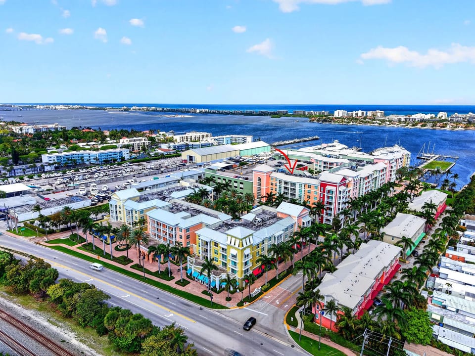 Moorings At Lantana