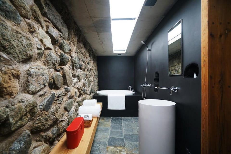Shower, free toiletries, hair dryer, slippers