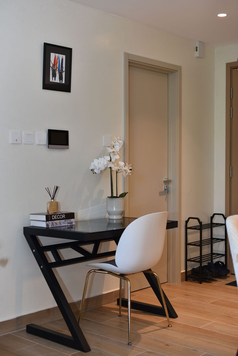 Apartment, 1 Bedroom, Balcony | Living room