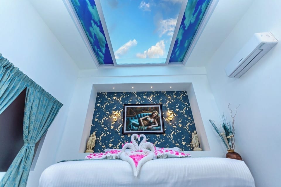 Standard Villa | Hypo-allergenic bedding, desk, soundproofing, free WiFi