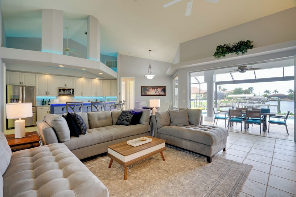 Living Room | Kitchen
