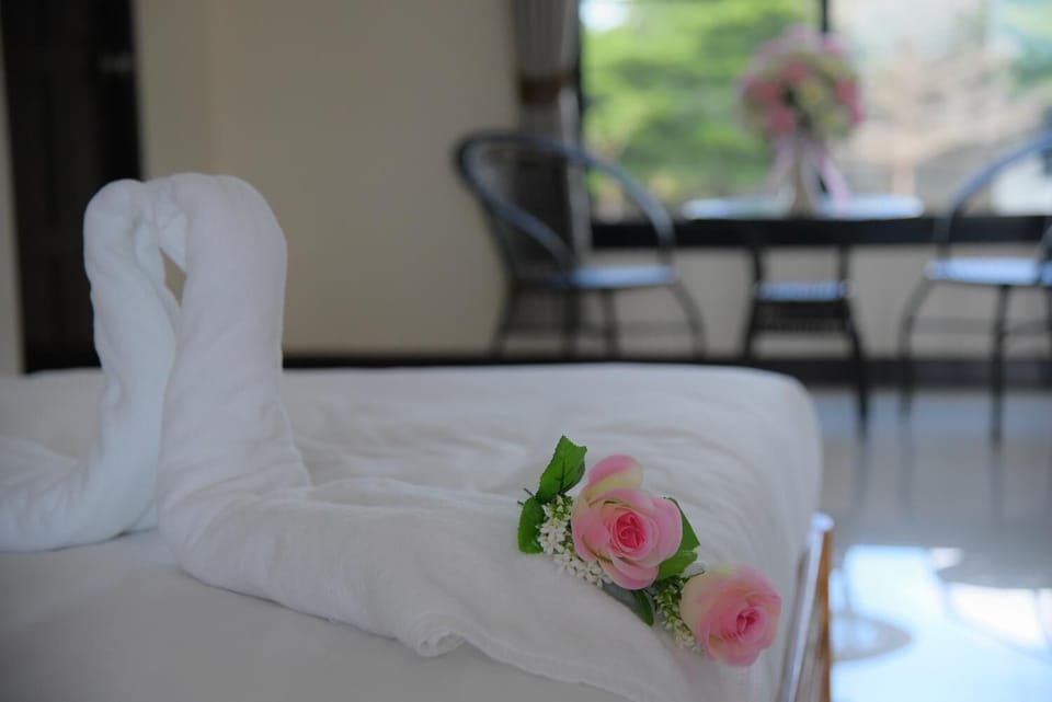 Desk, rollaway beds, free WiFi, bed sheets