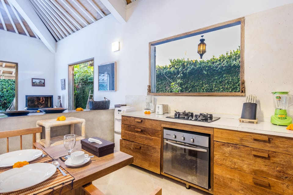 Villa, 3 Bedrooms, Private Pool | Private kitchen | Full-size fridge, microwave, oven, stovetop