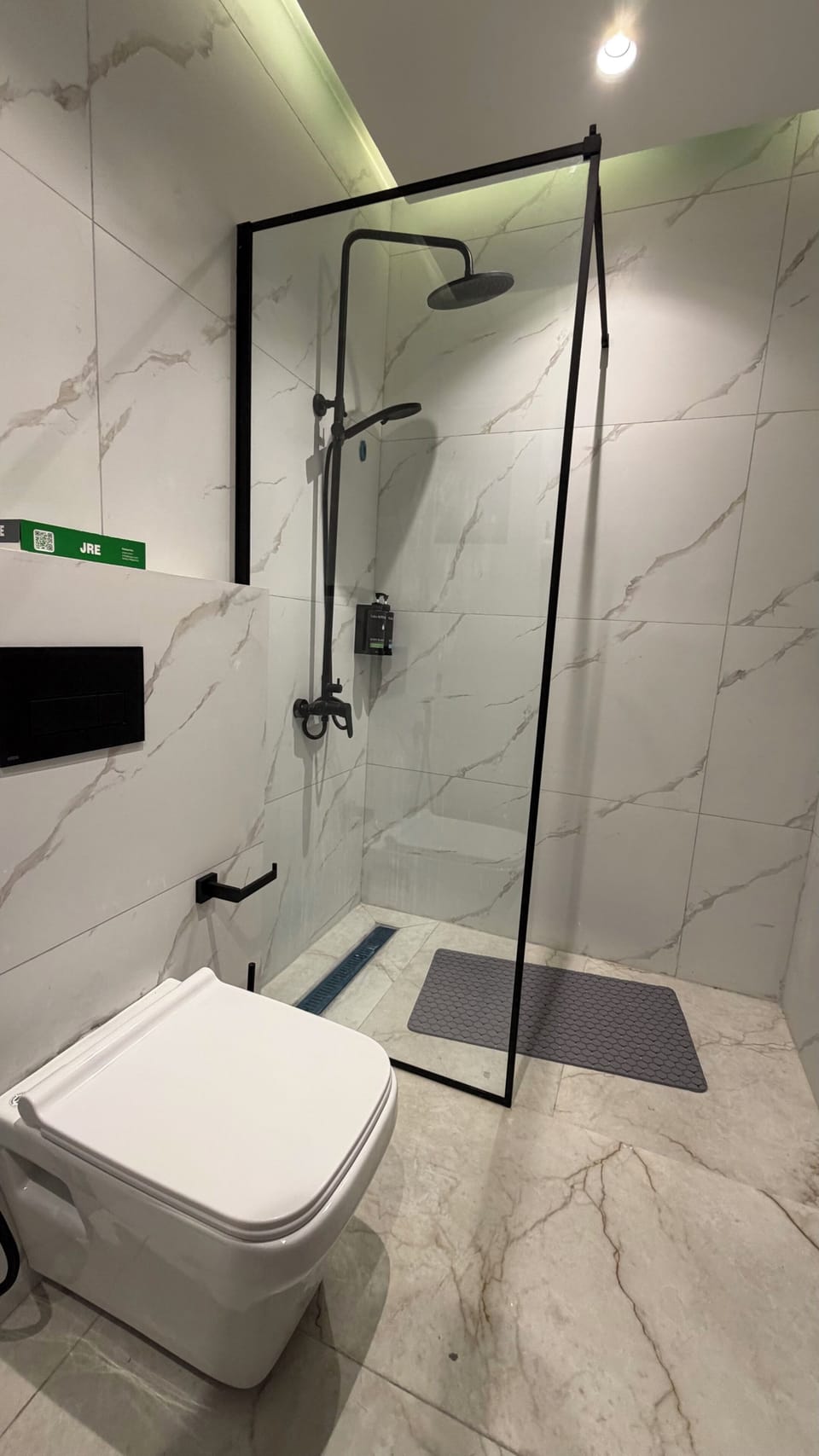 Apartment, 1 Bedroom, Accessible, Smoking | Bathroom