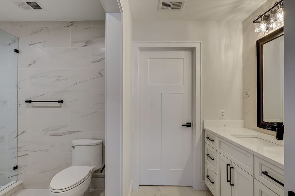 9 Baynard Park Road - Primary Bath