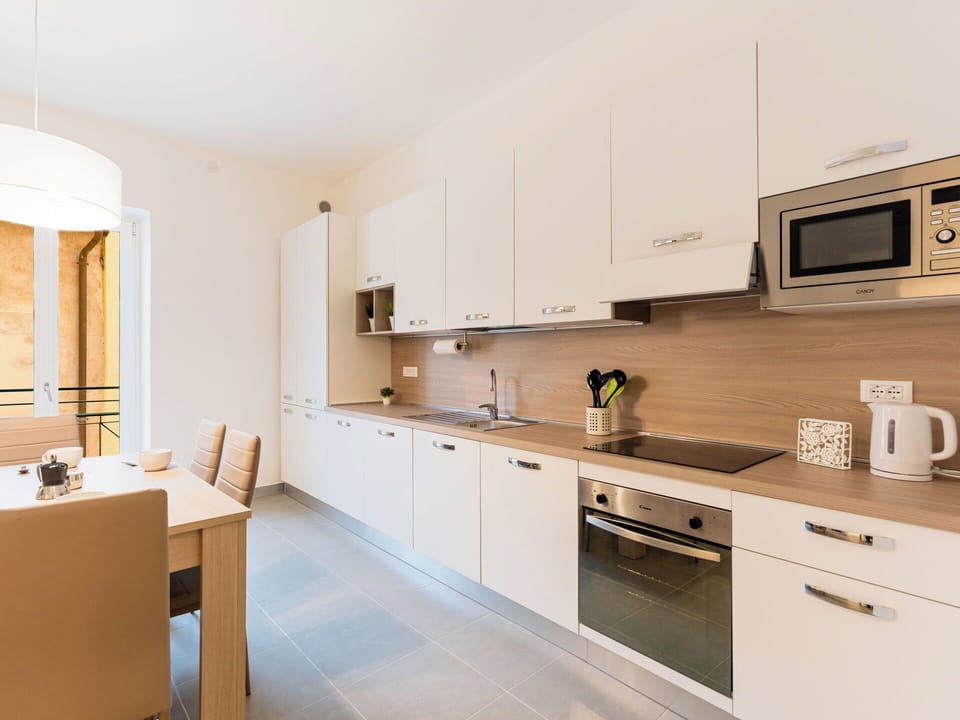 Residential Area, Human Settlement, Apartment, Condominium, Swimming Pool, Resort, Outdoor Furniture, Hotel, Resort Town, Vacation