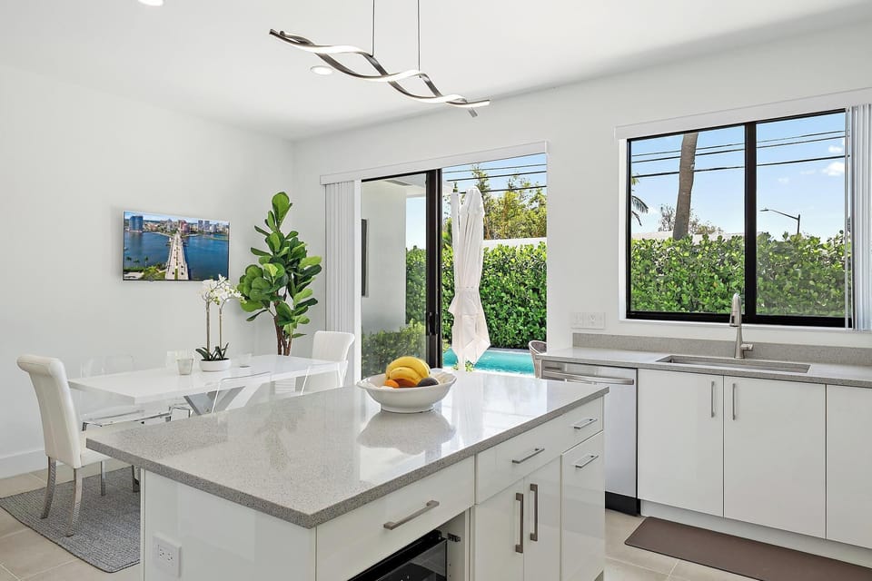 Kitchen island with bar seating