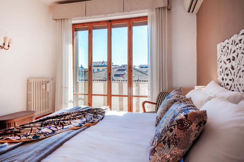 Apartment (3 Bedrooms) | 3 bedrooms, laptop workspace, iron/ironing board, bed sheets