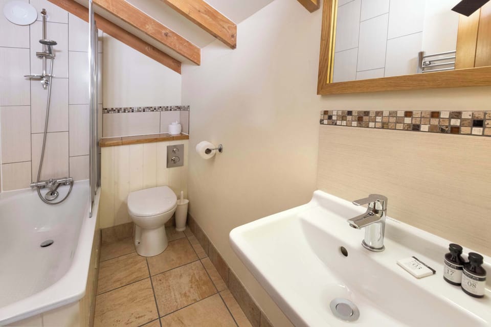 Keldy Classic Golden Oak Secluded View