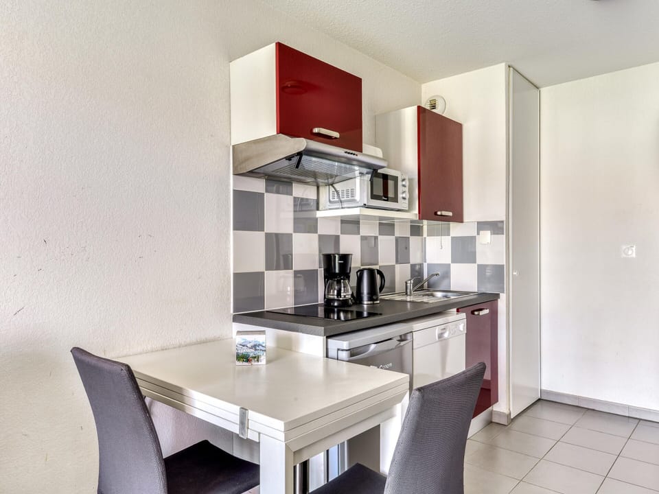 Apartment | Dining