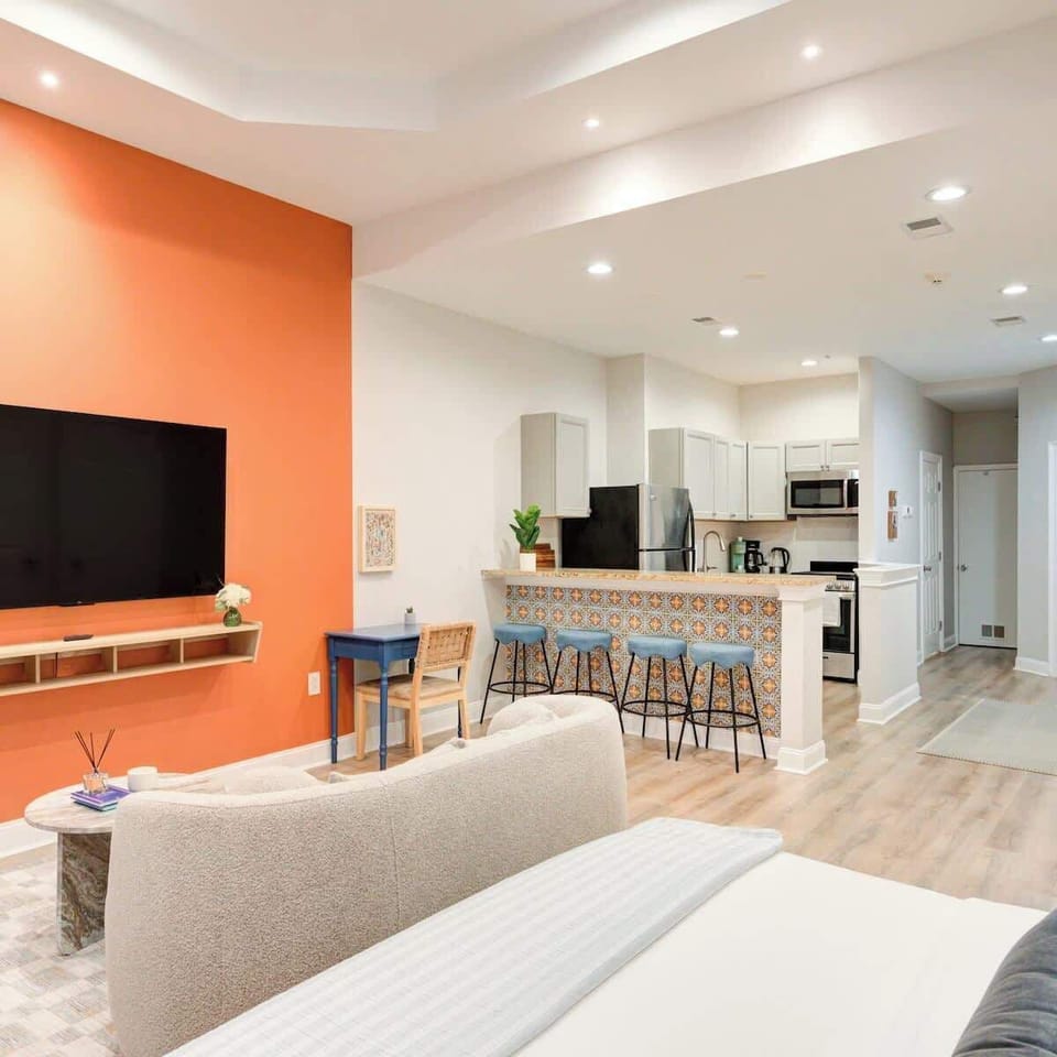 Classic Studio, City View | Interior