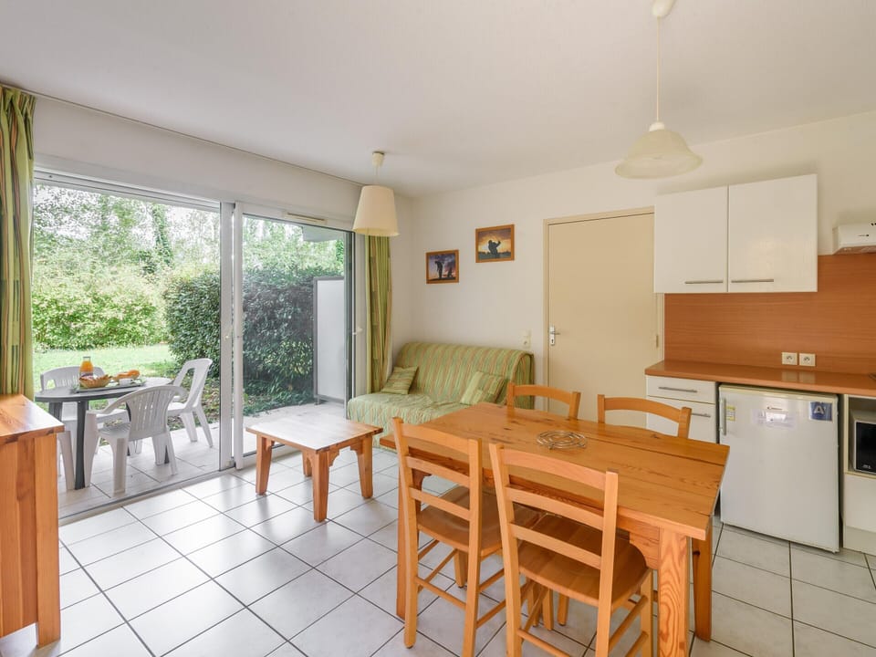 Apartment | Dining