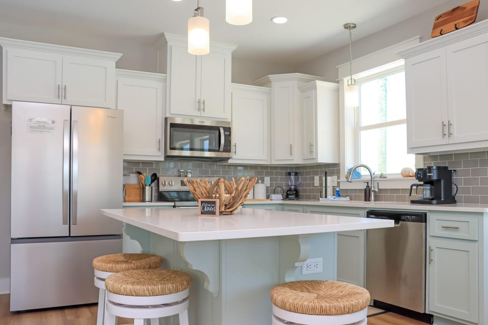 House, Multiple Beds (Turtle Watch) | Private kitchen