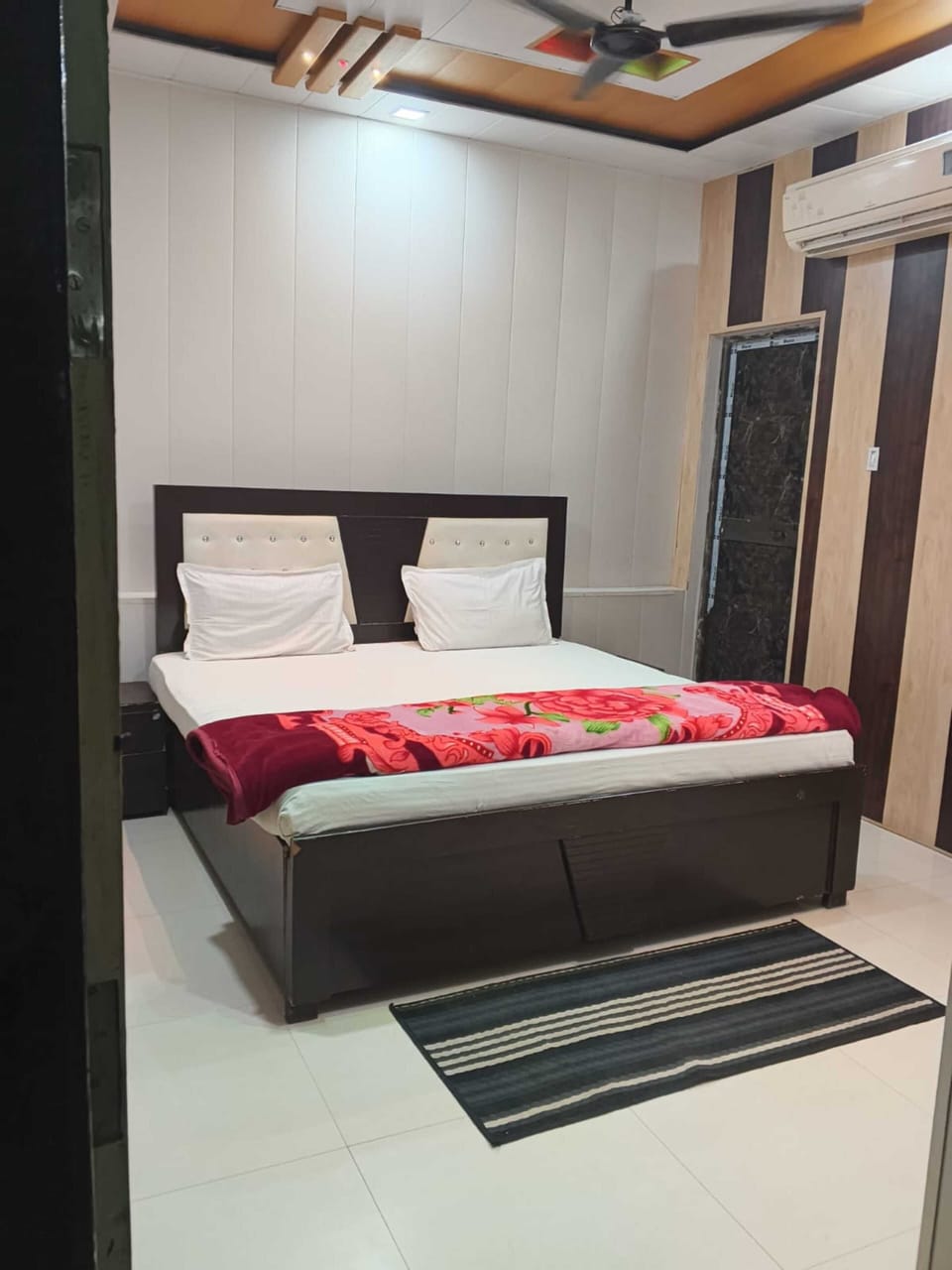 Deluxe Room | Free WiFi, bed sheets