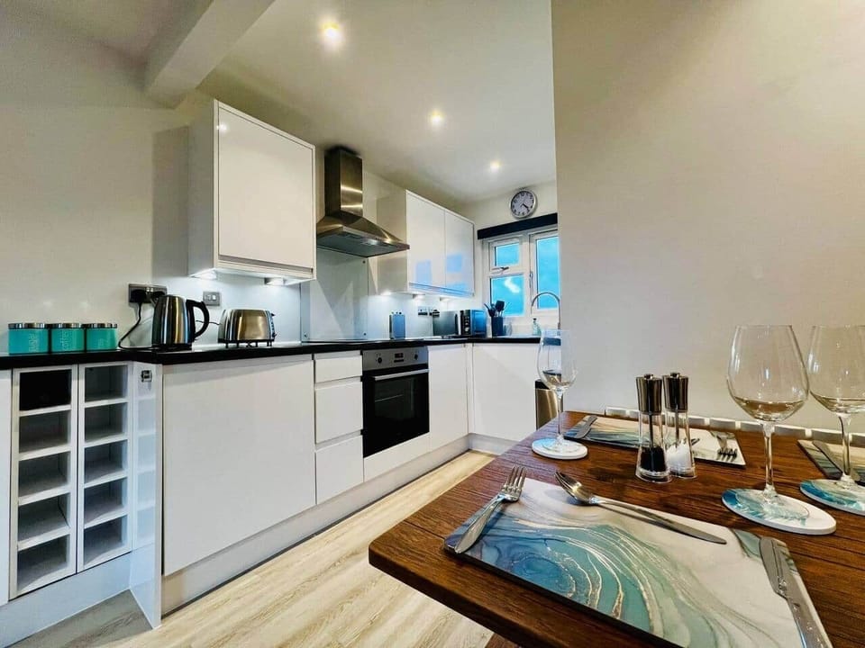 Modern kitchen and dining space fully equipped for your stay