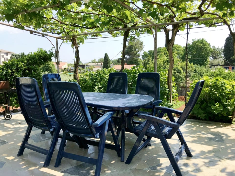 Apartment, 2 Bedrooms, Patio, Garden View | Terrace/patio