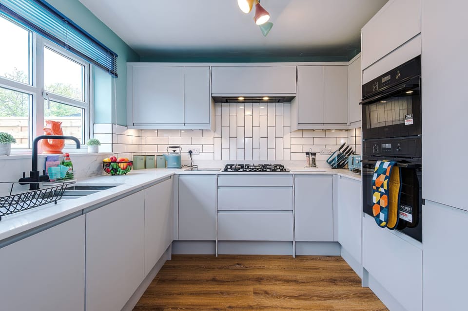 The modern kitchen has plenty of room for you to cook a range of meals whilst away from home. There is a coffee machine, integrated fridge freezer, toaster, kettle and microwave to enhance your stay. The dining area seats up to 6 people.