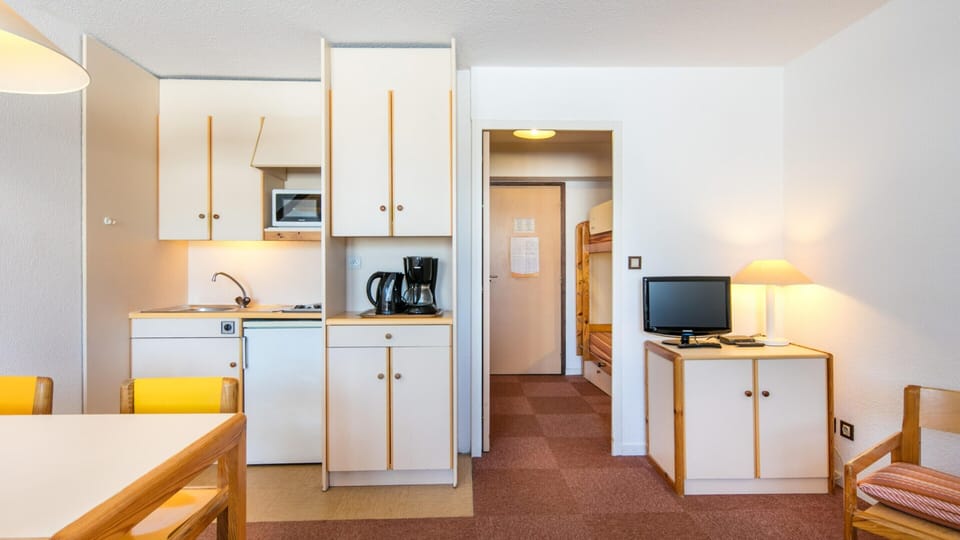 Apartment | Dining