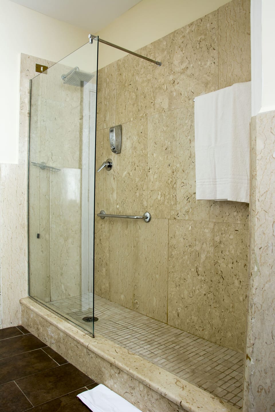 Superior Double Room | Down comforters, in-room safe, desk, blackout drapes