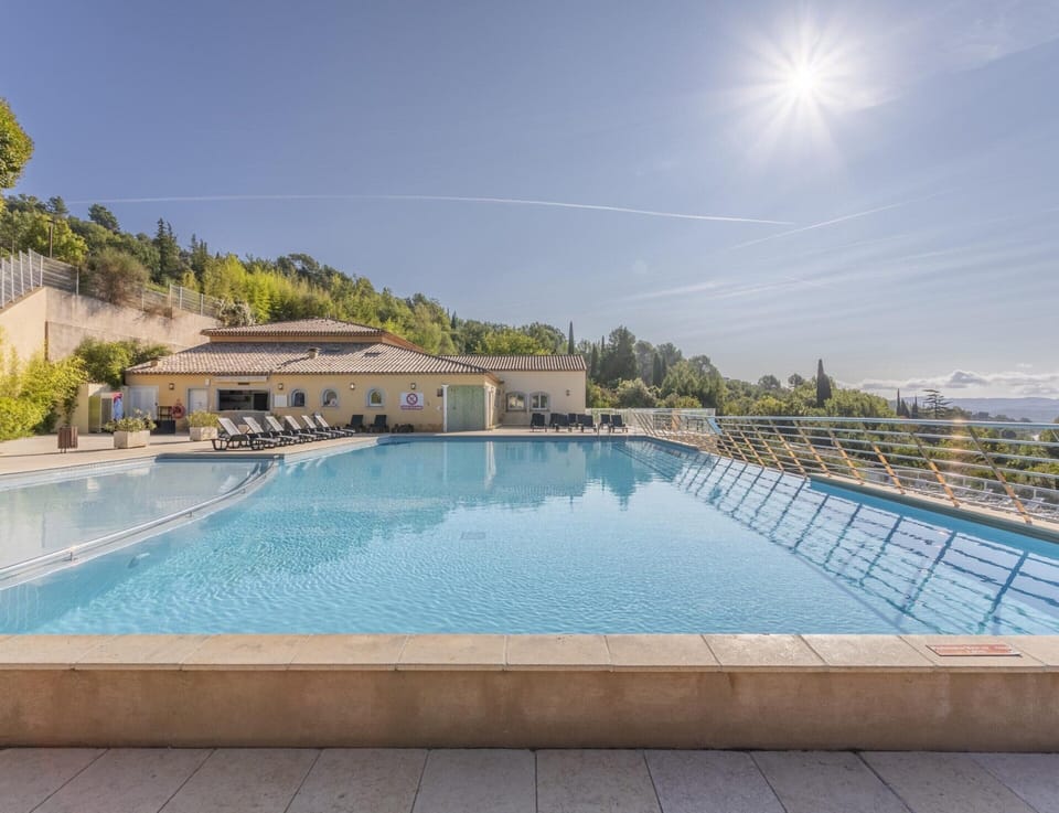 Apartment | Pool | Outdoor pool