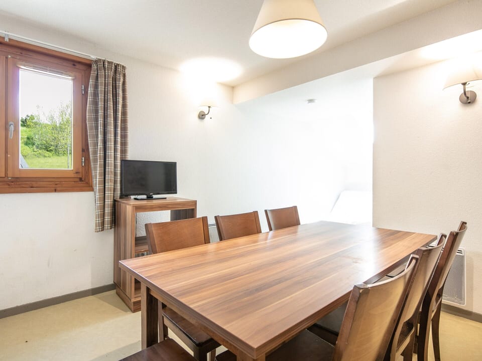 Apartment | Dining
