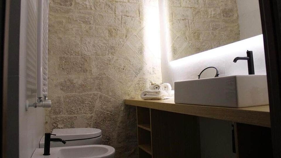 Comfort Apartment, Patio | Bathroom | Bidet