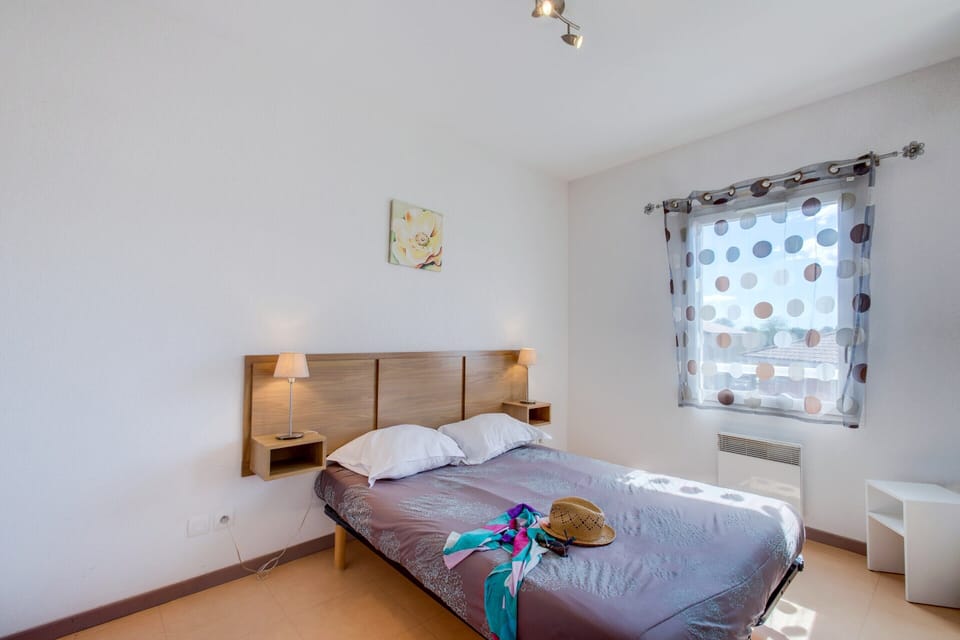 House | 2 bedrooms, bed sheets