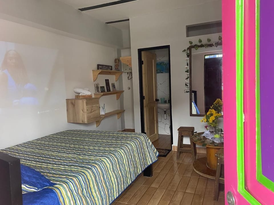 Iron/ironing board, free WiFi