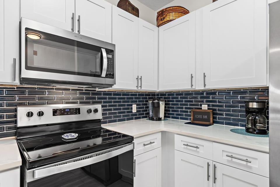 Condo, Multiple Beds (Heron's Watch Way 3304) | Private kitchen