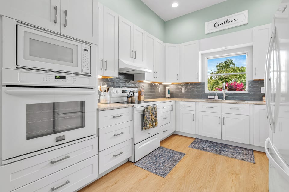 Fully-stocked with all of the pots and pans that you will need!