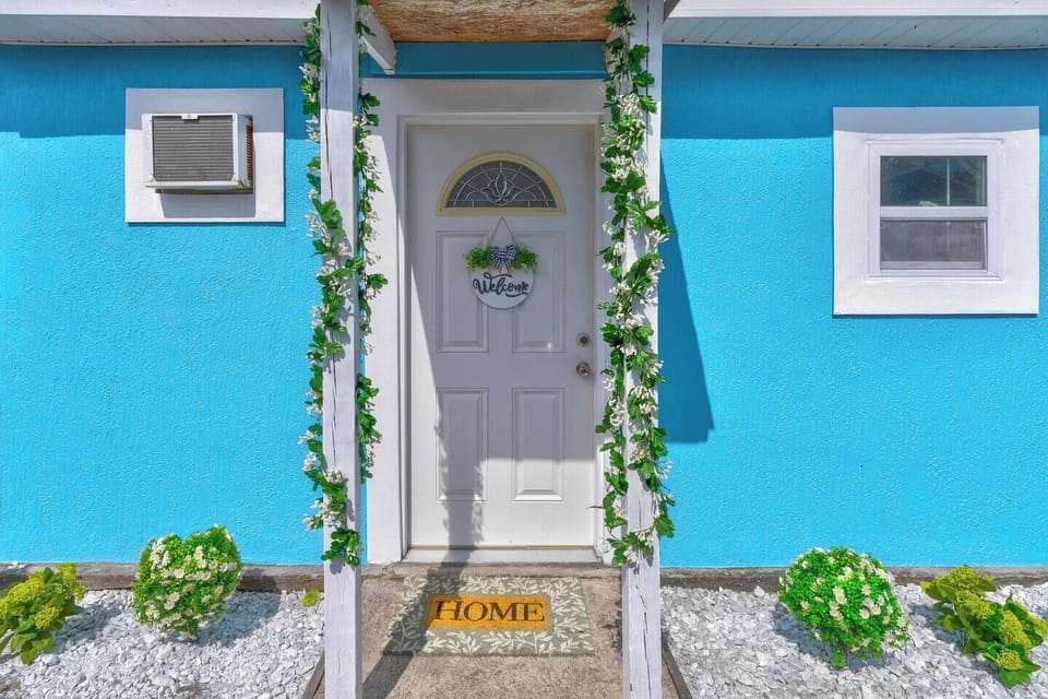 Your own private entrance for easy self check-in
